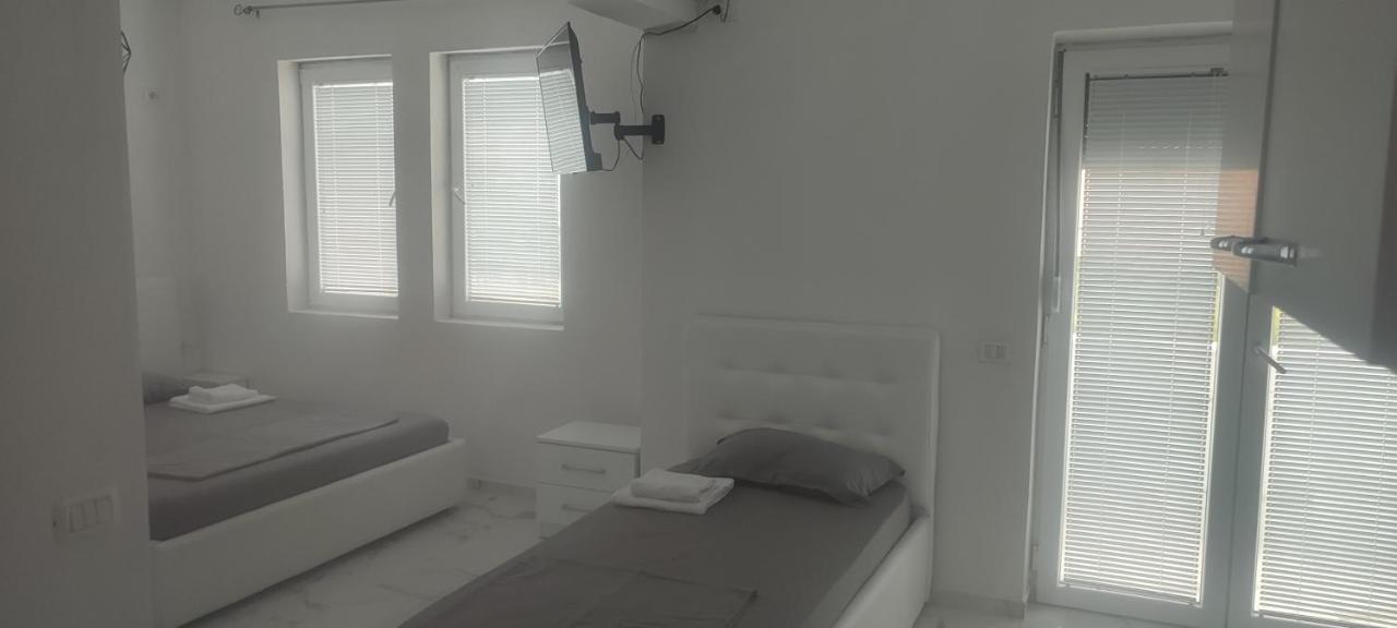 Golem Apartment Eksteriør billede